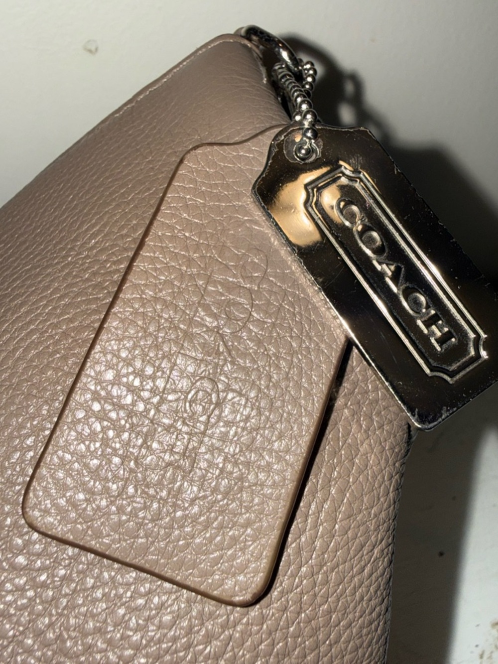 COACH BLEECKER DAILY SHOULDER BAG IN MUSHROOM GRAY LEATHER EUC - Picture 5 of 8